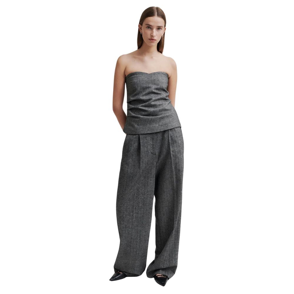 Second Female Black Waleria Trouser