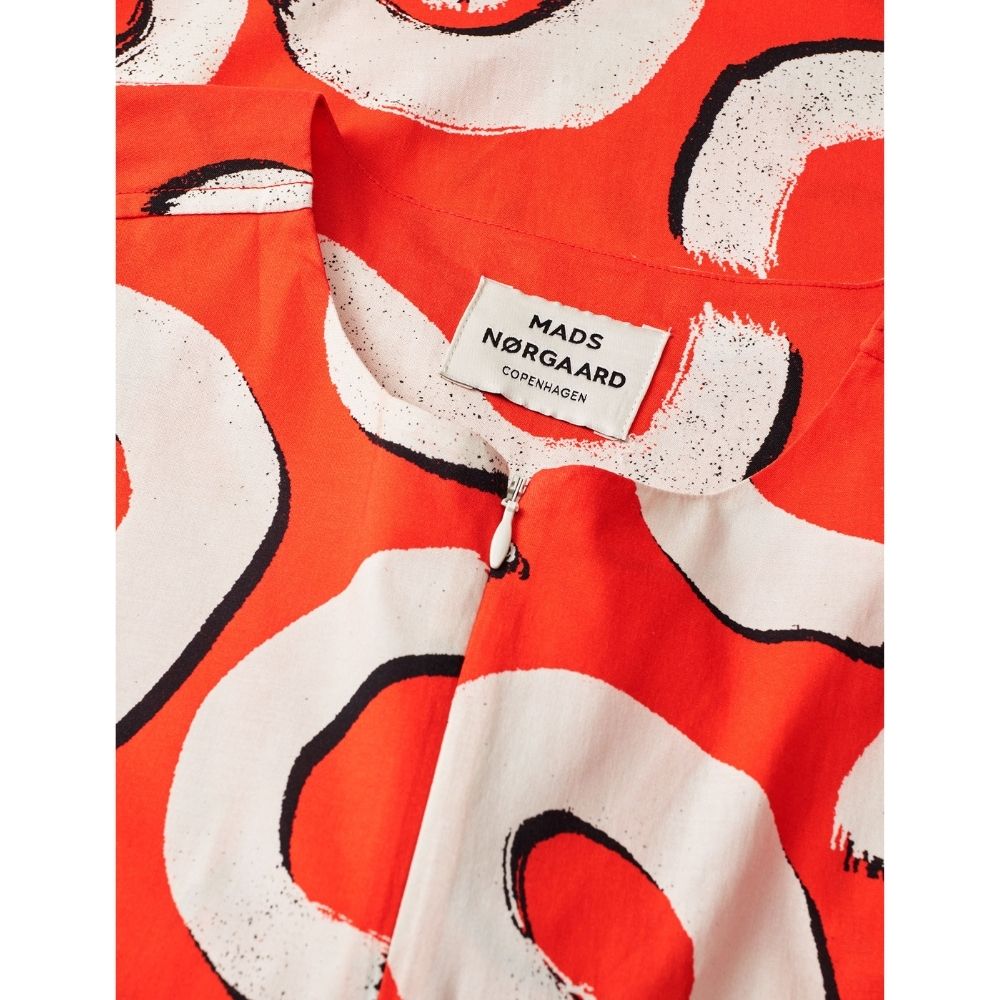 Mads Nørgaard Rød Colleen Funa Top
