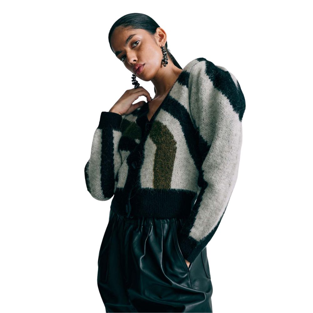 Copenhagen Muse Peyote w. Black Imbra Cardigan