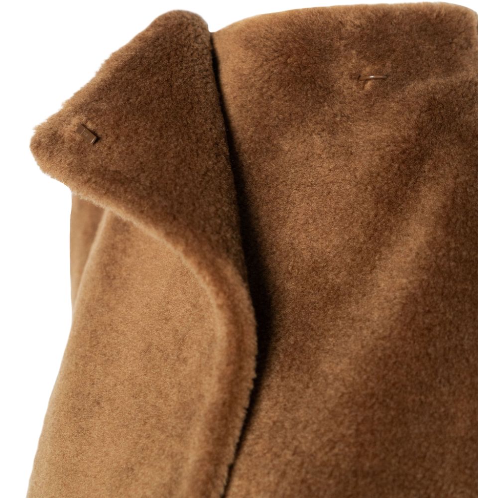 Hést Brun Embla Vest