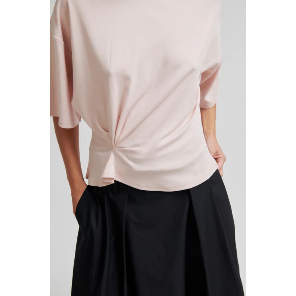Second Female Rosa Missouri Tee