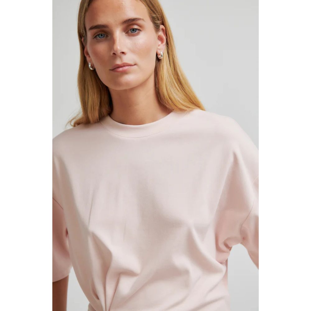 Second Female Rosa Missouri Tee