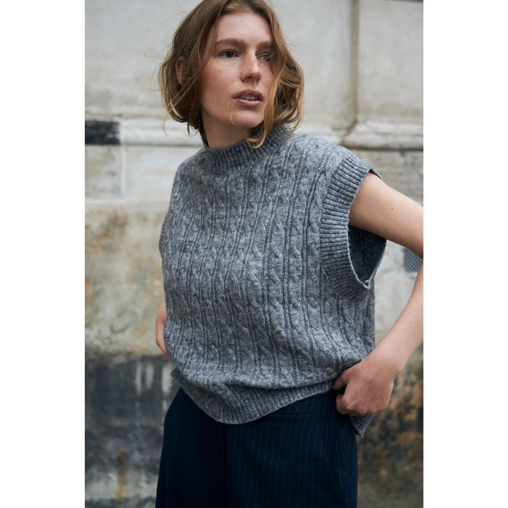 Lollys Laundry Grey Melange Finn Knit Vest