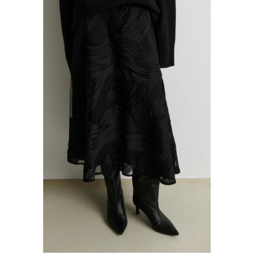 Second Female Black Soalie Skirt