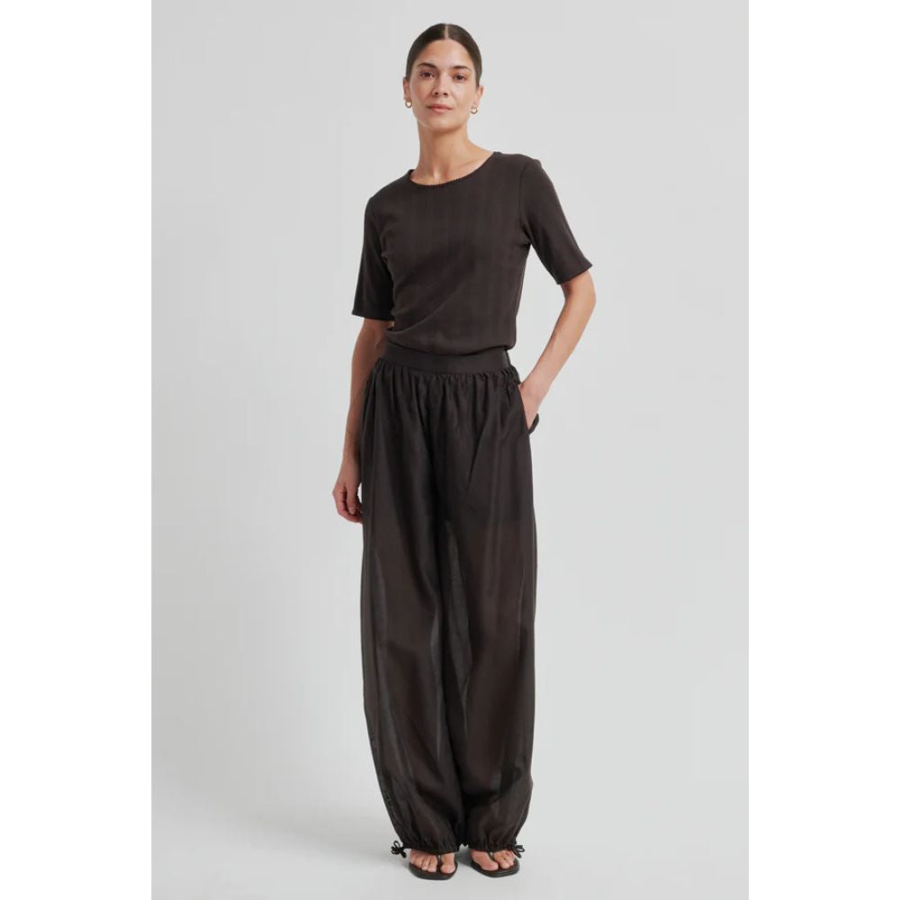 Second Female Brun Hidie Pants