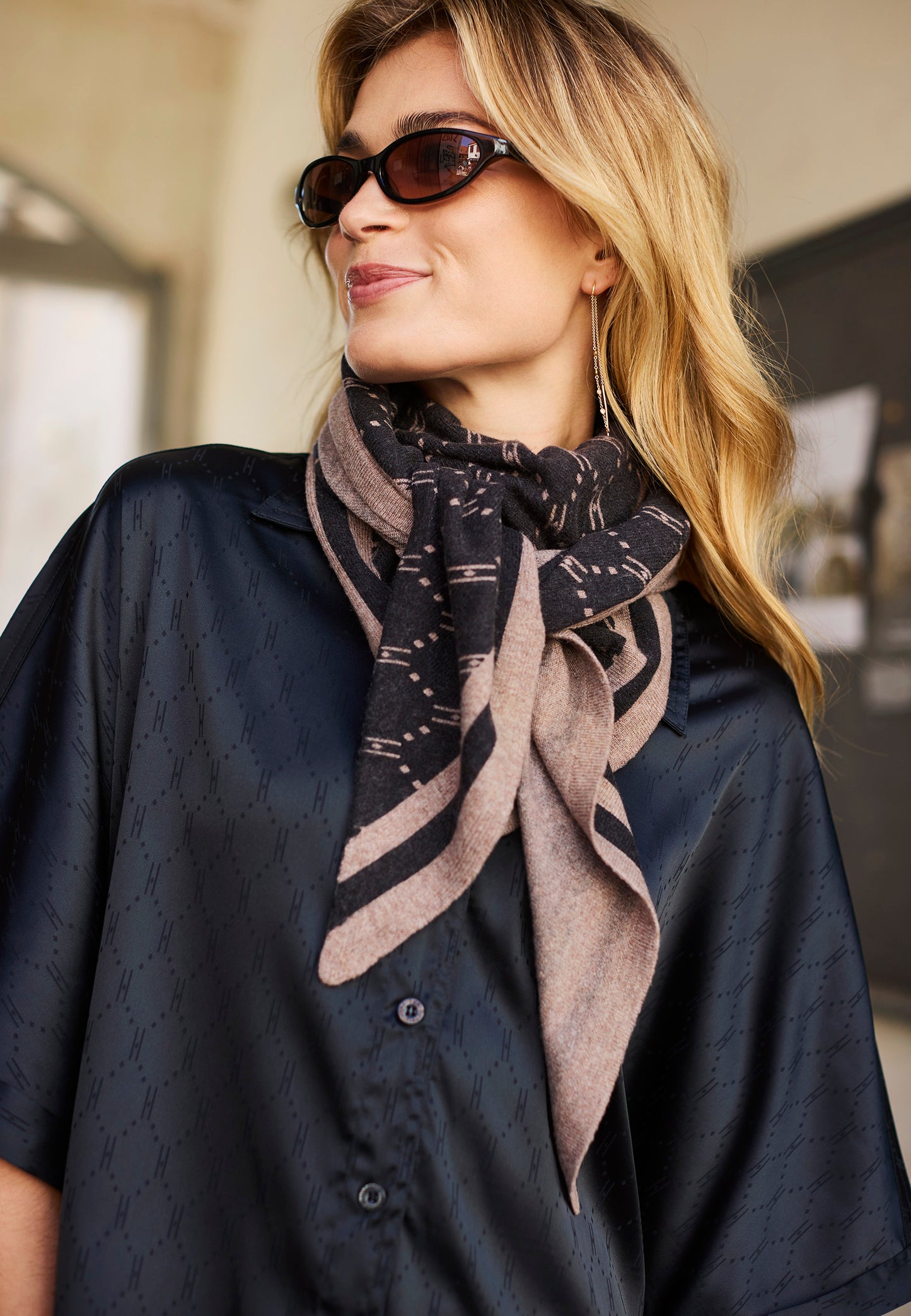 Hype The Detail Brown Scarf