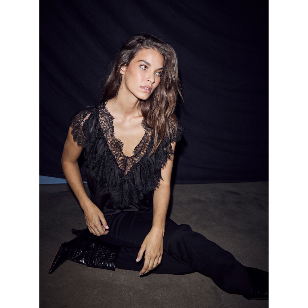 L'AMITIÉ Black Sancerre Lace Top