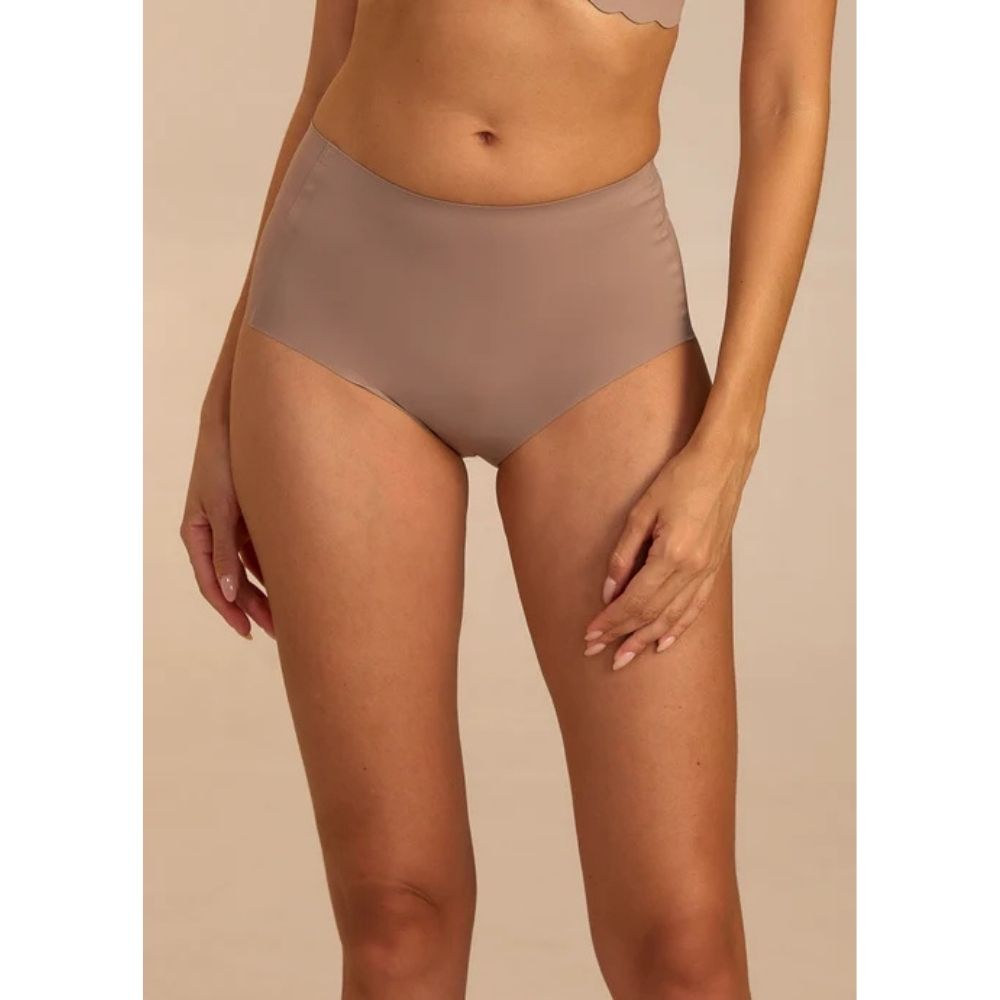 FEMIFEMME Soft Mocha Invisible Highwaist Maxi Trusser