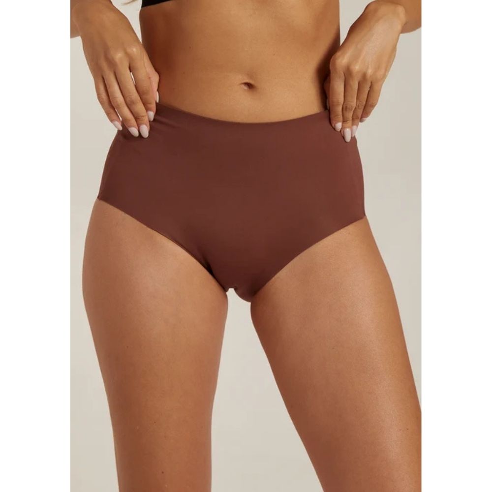FEMIFEMME Velvet Chocolate Invisible Highwaist Maxi Trusser